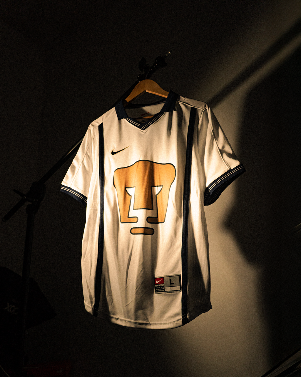 PUMAS 1999/00 VISITA
