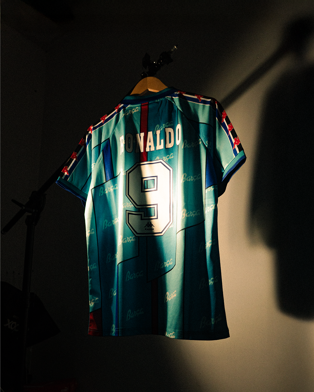 BARCELONA 1996/97 VISITA RONALDO #9
